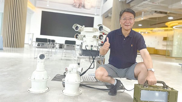 株洲新聞網(wǎng)|傲英創(chuàng)視練就一雙“火眼金睛” ，做機(jī)場的“守護(hù)神”